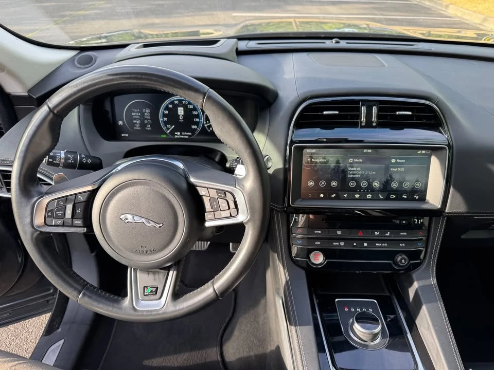2018 Jaguar F-Pace - Image 11 of 20