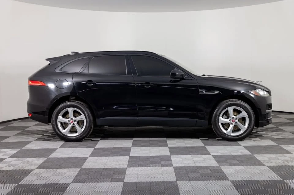 2018 Jaguar F-Pace - Image 9 of 20