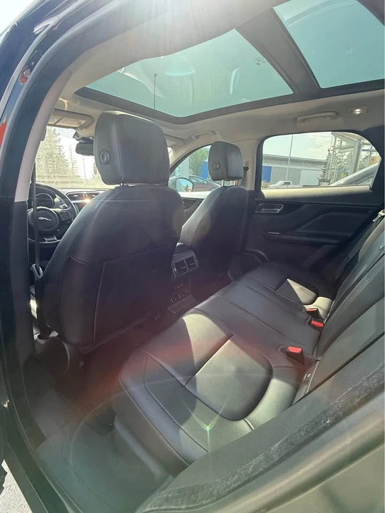 2018 Jaguar F-Pace - Image 7 of 7