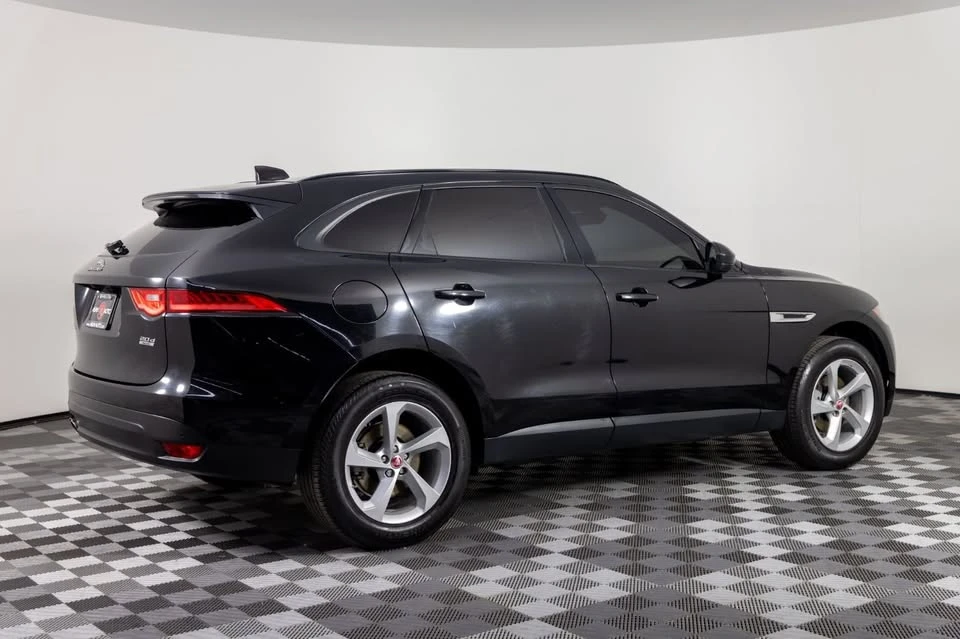 2018 Jaguar F-Pace - Image 8 of 20