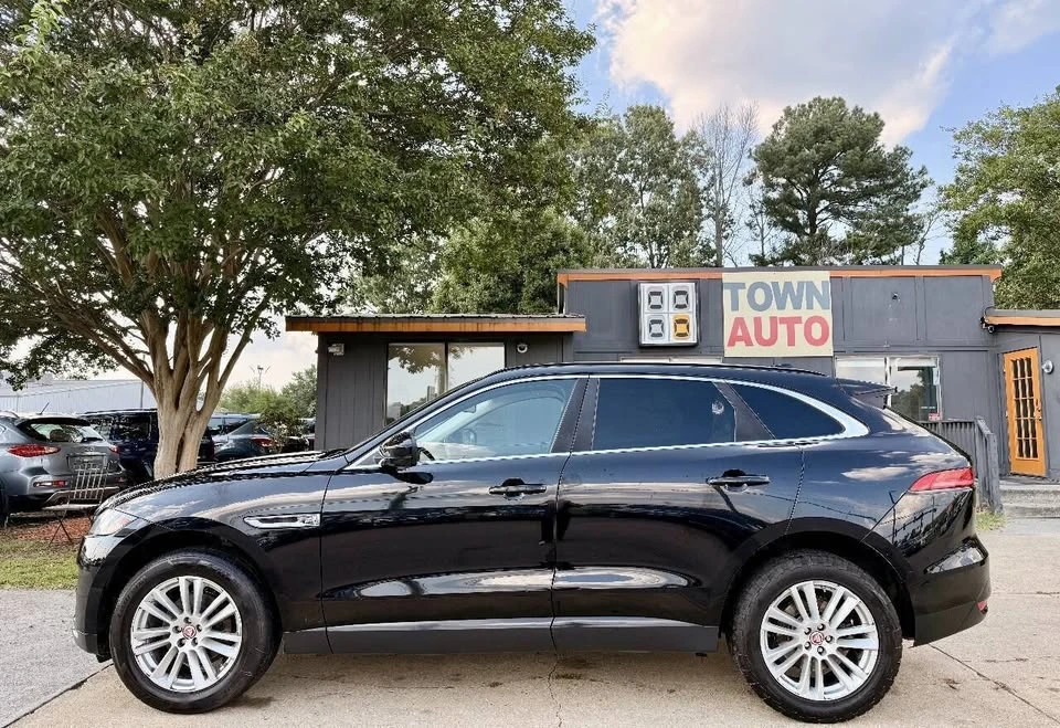 2018 Jaguar F-Pace - Image 8 of 20
