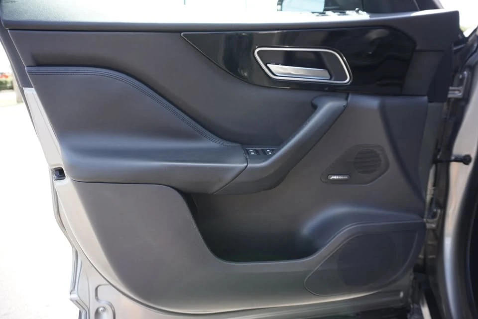 2018 Jaguar F-Pace - Image 12 of 20