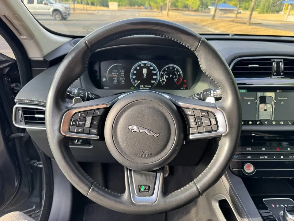 2018 Jaguar F-Pace - Image 13 of 20