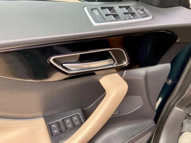 2018 Jaguar F-Pace - Image 13 of 20