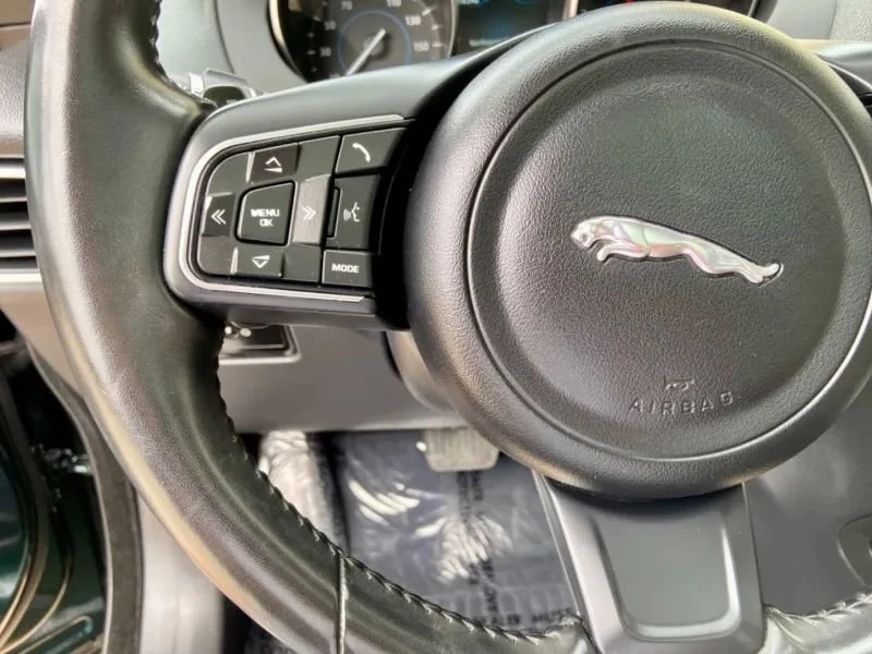 2018 Jaguar F-Pace - Image 17 of 20