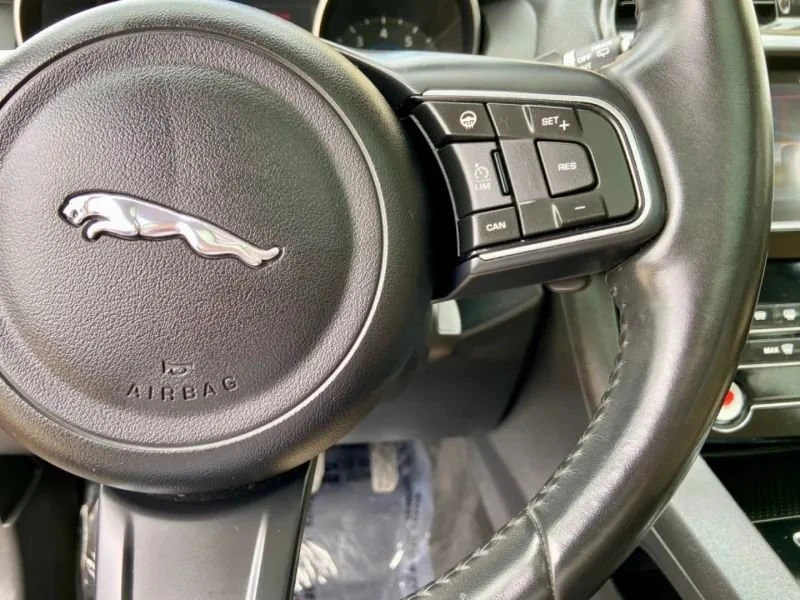 2018 Jaguar F-Pace - Image 18 of 20