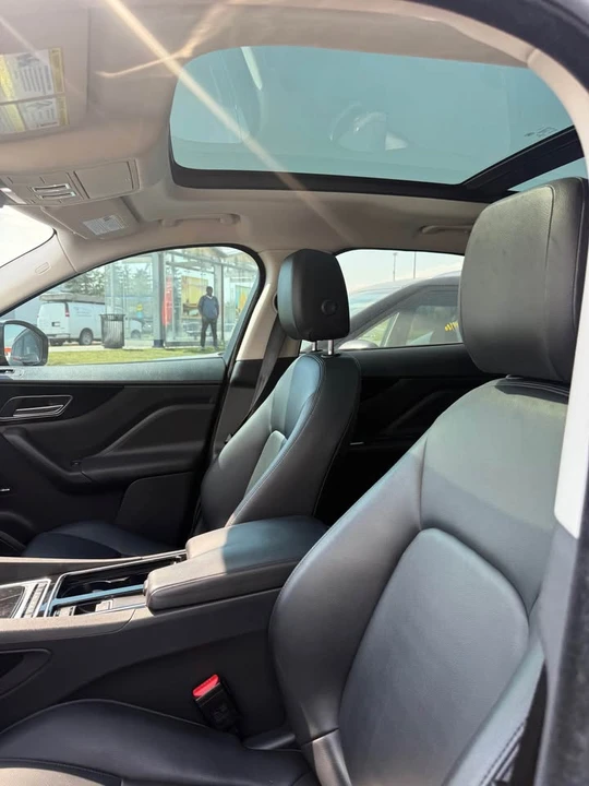 2018 Jaguar F-Pace - Image 6 of 7