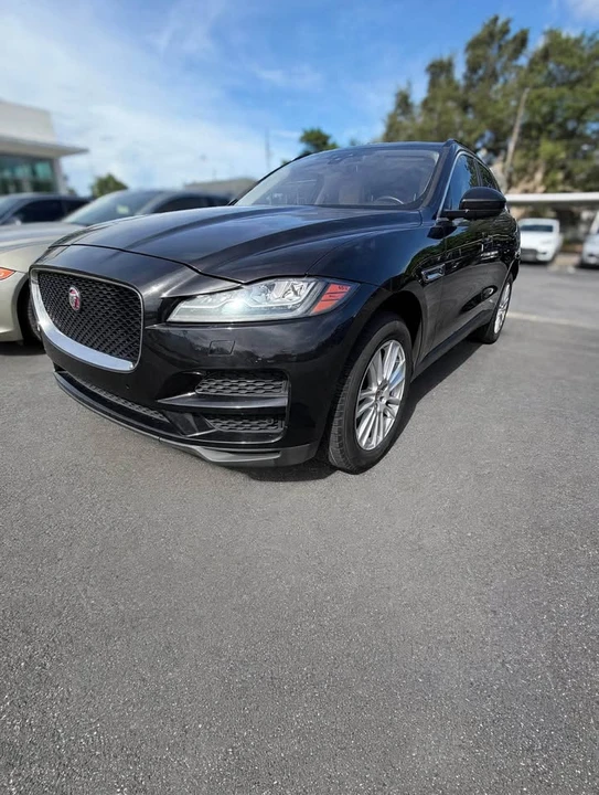 2018 Jaguar F-Pace - Image 3 of 4
