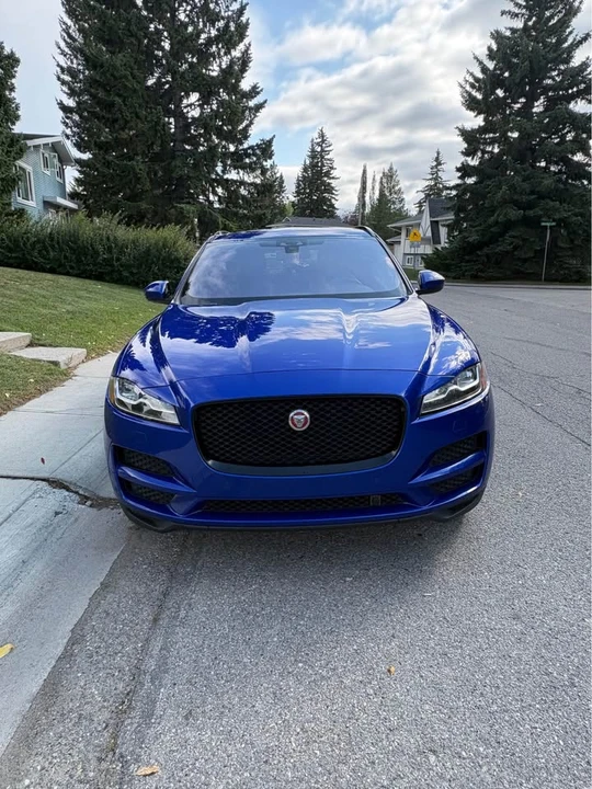2018 Jaguar F-Pace - Image 2 of 10