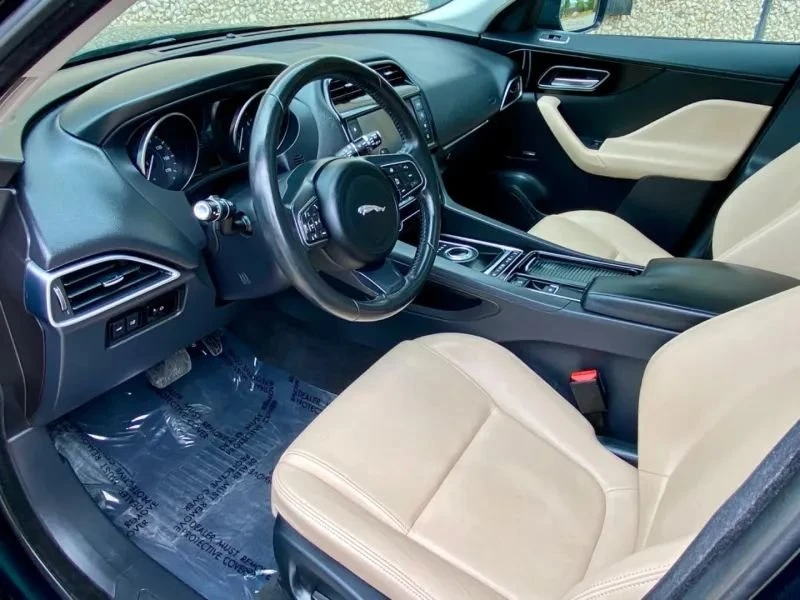 2018 Jaguar F-Pace - Image 9 of 20