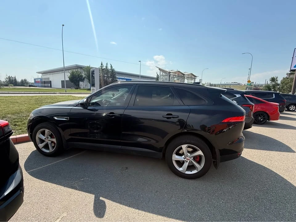 2018 Jaguar F-Pace - Image 2 of 7