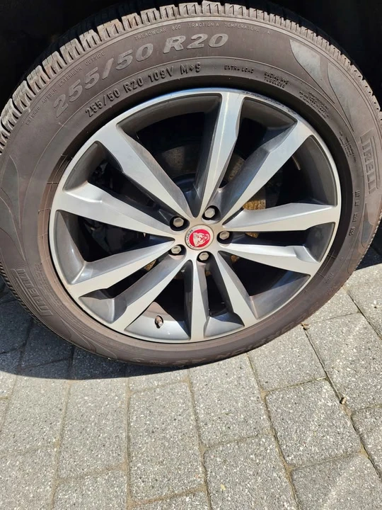 2018 Jaguar F-Pace - Image 7 of 7