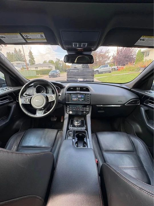 2018 Jaguar F-Pace - Image 7 of 10