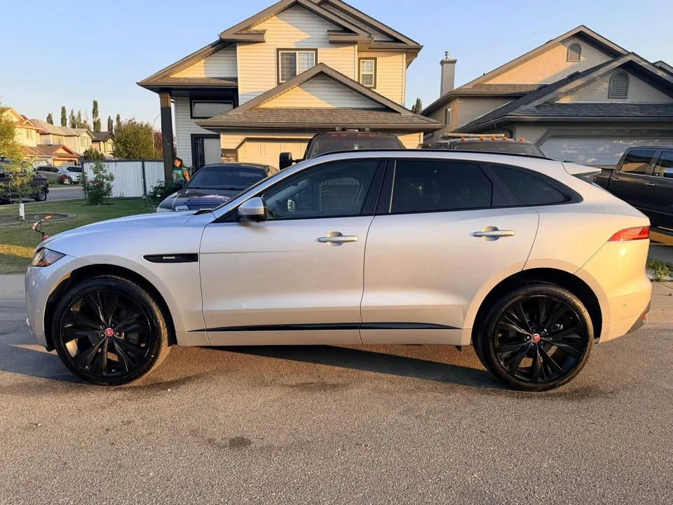 2018 Jaguar F-Pace - Image 3 of 10