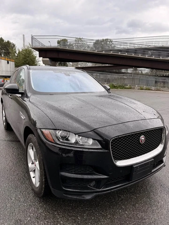 2018 Jaguar F-Pace - Image 3 of 13