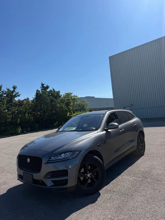 2018 Jaguar F-Pace - Image 2 of 11