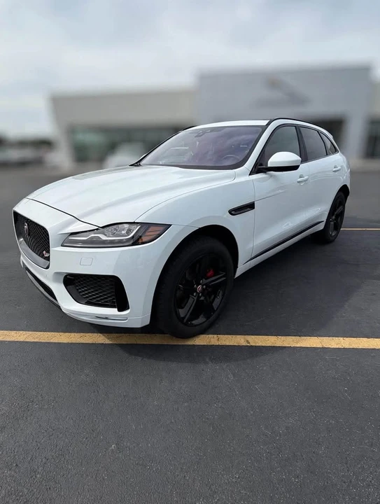 2018 Jaguar F-Pace - Image 3 of 5