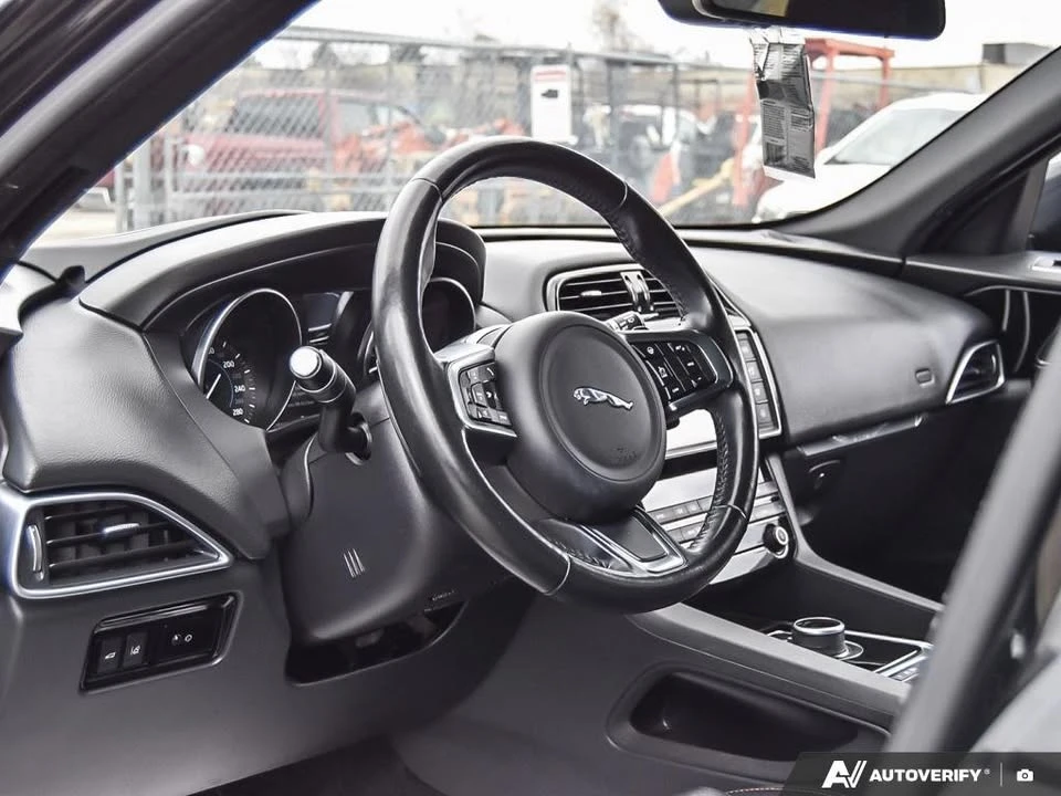 2018 Jaguar F-Pace - Image 13 of 20