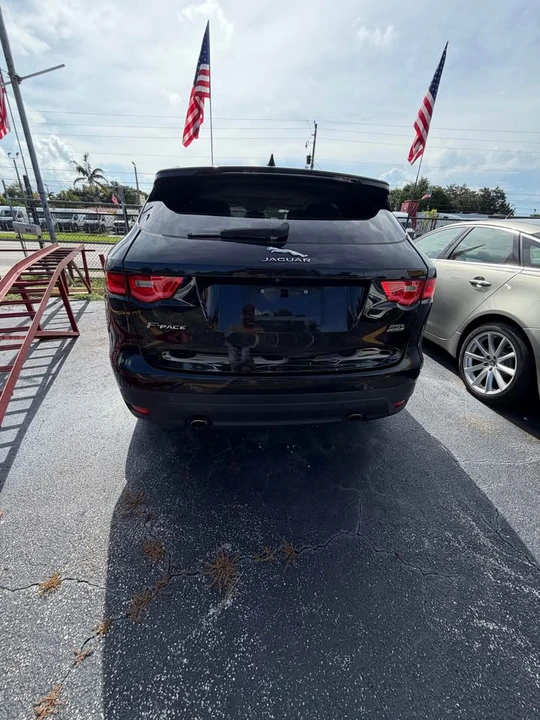 2018 Jaguar F-Pace - Image 4 of 4