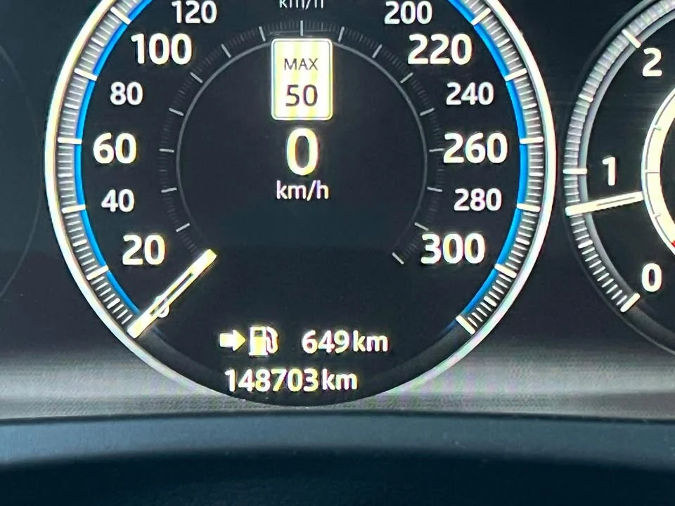 2018 Jaguar F-Pace - Image 6 of 17