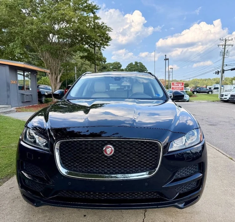 2018 Jaguar F-Pace - Image 2 of 20