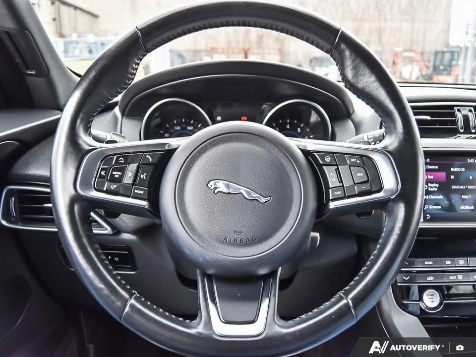 2018 Jaguar F-Pace - Image 14 of 20
