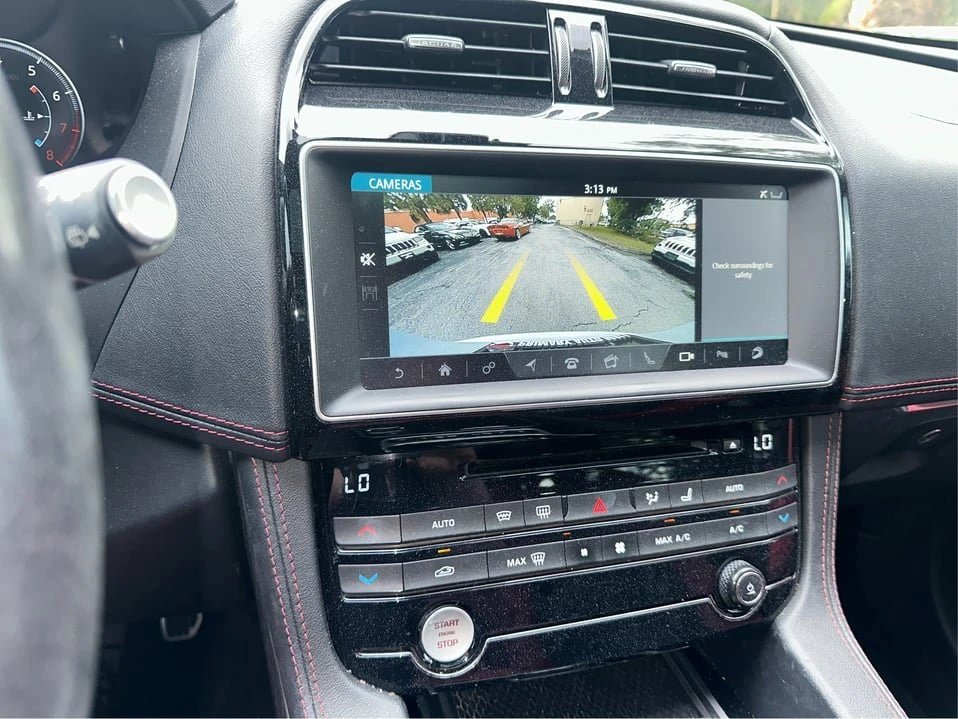 2018 Jaguar F-Pace - Image 16 of 20