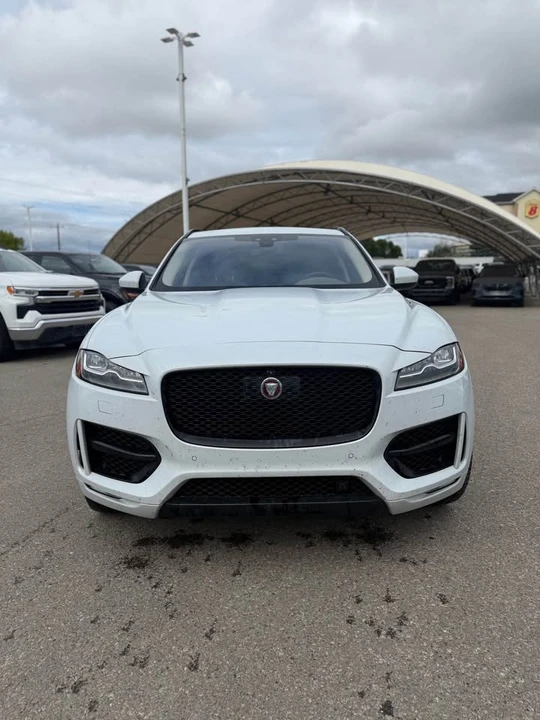 2018 Jaguar F-Pace - Image 2 of 16