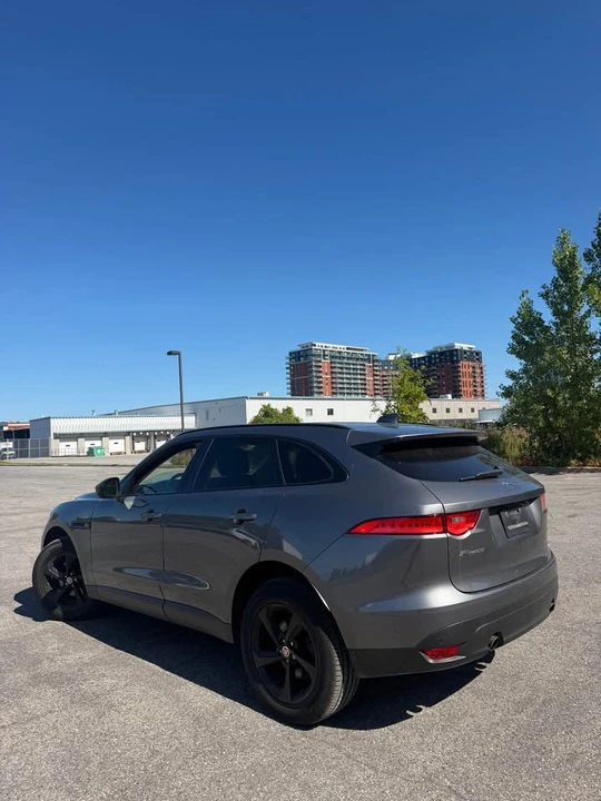 2018 Jaguar F-Pace - Image 4 of 11