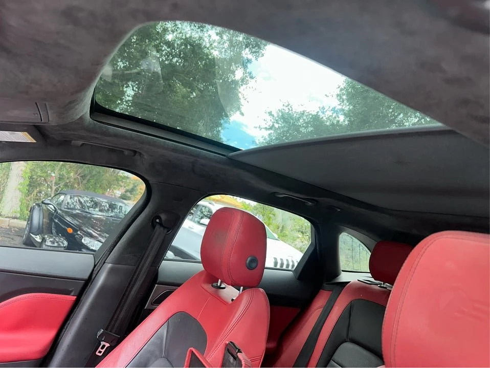 2018 Jaguar F-Pace - Image 13 of 20