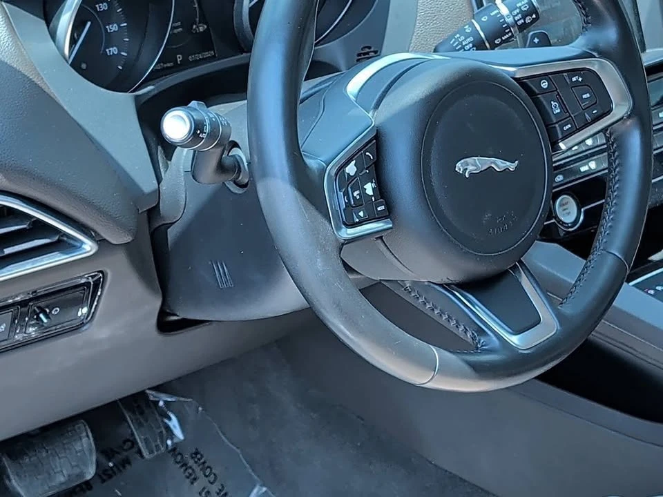 2018 Jaguar F-Pace - Image 10 of 20
