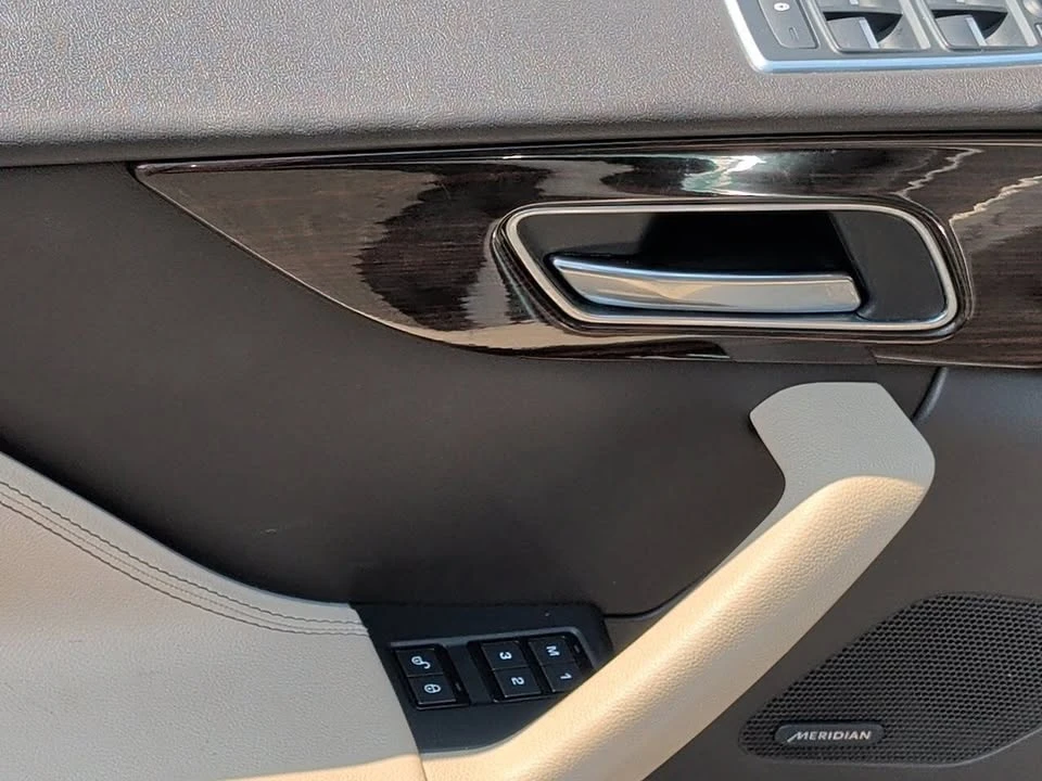 2018 Jaguar F-Pace - Image 11 of 20