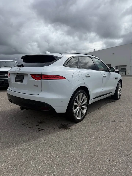 2018 Jaguar F-Pace - Image 6 of 16