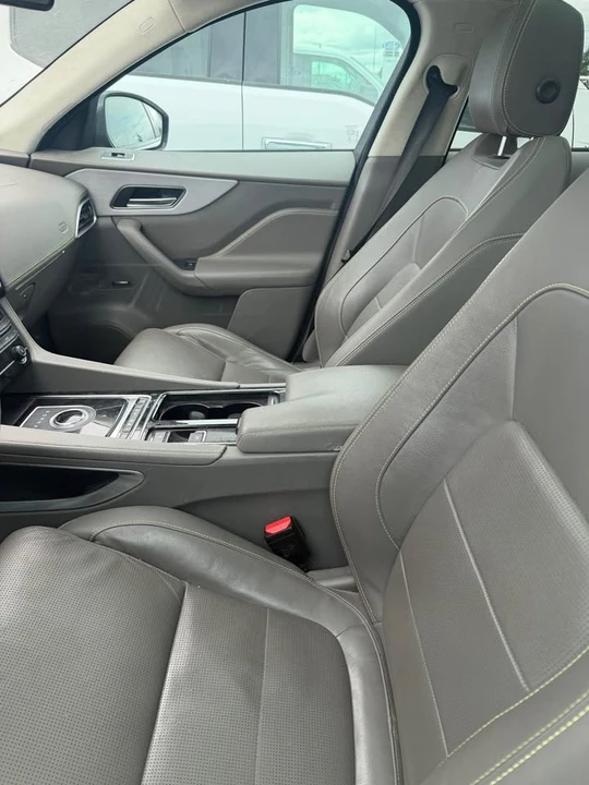 2018 Jaguar F-Pace - Image 2 of 7