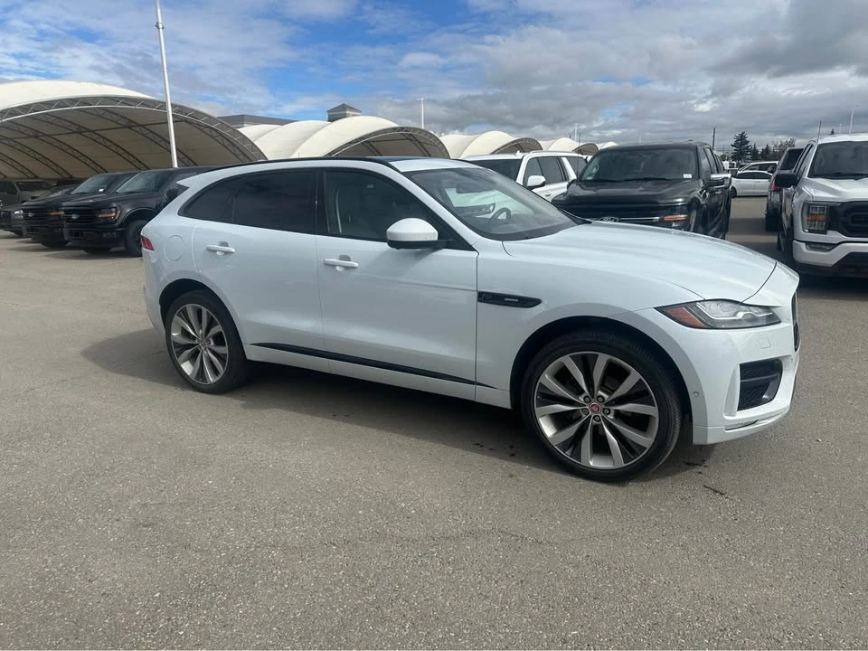 2018 Jaguar F-Pace - Image 2 of 15