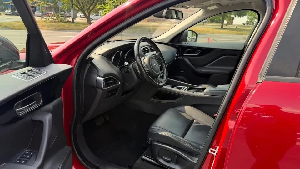 2018 Jaguar F-Pace - Image 11 of 20