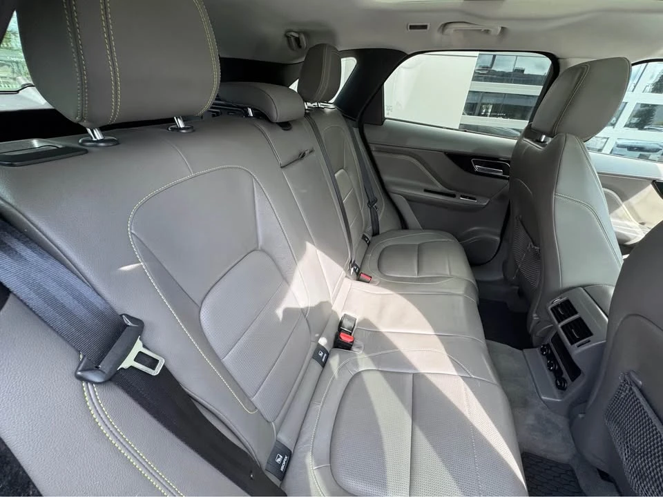 2018 Jaguar F-Pace - Image 19 of 20