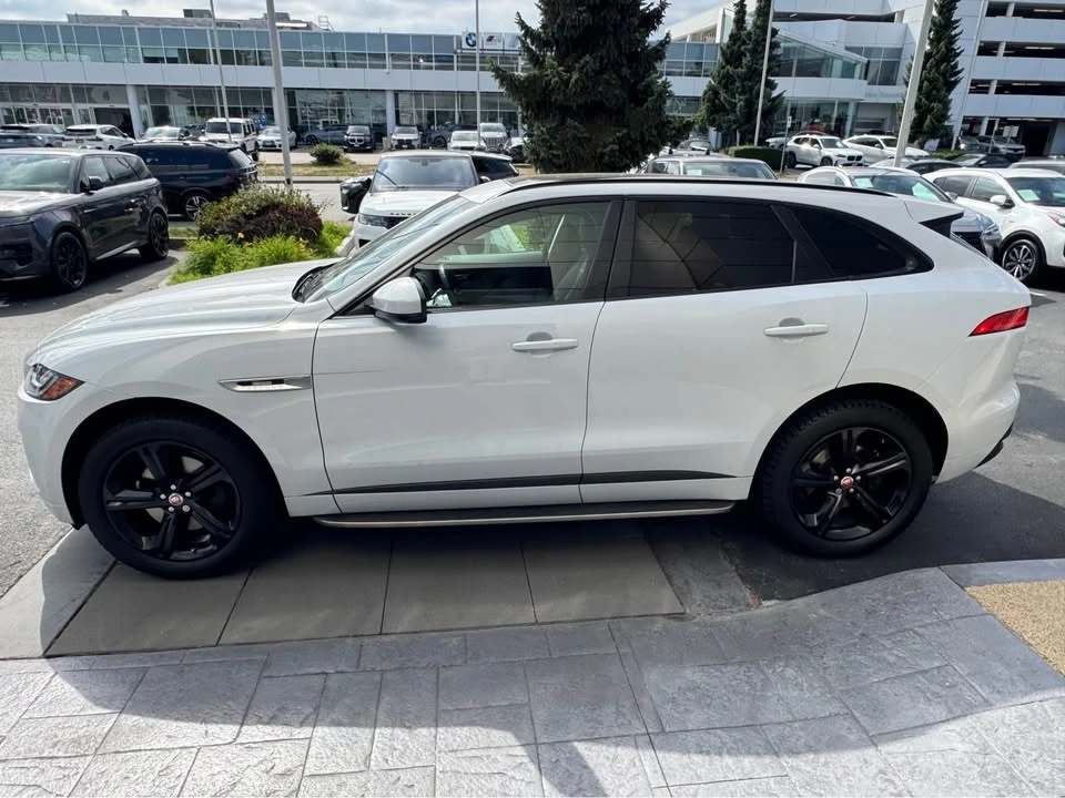 2018 Jaguar F-Pace - Image 8 of 20