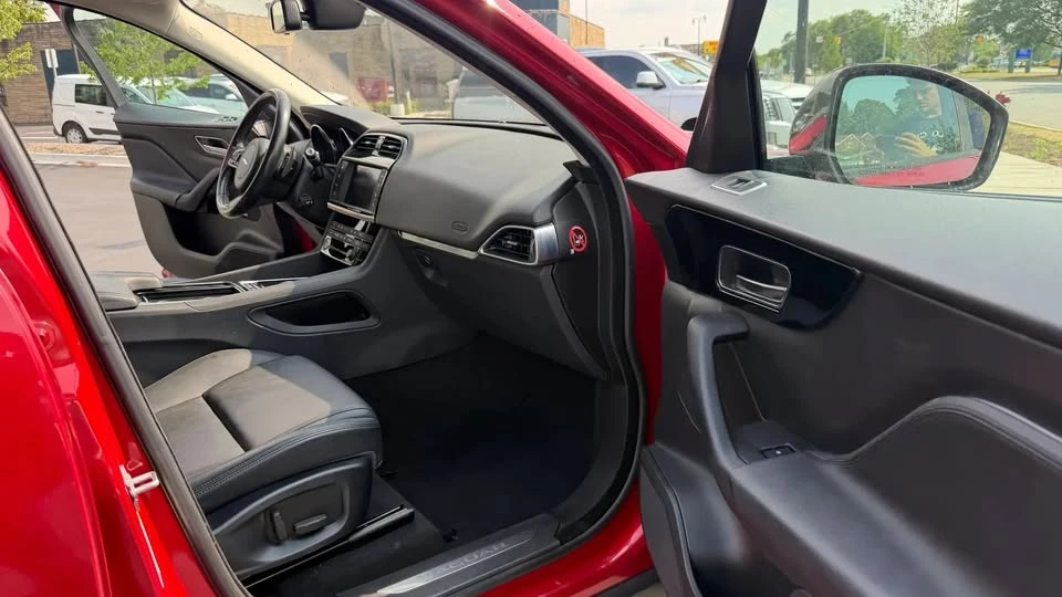 2018 Jaguar F-Pace - Image 14 of 20