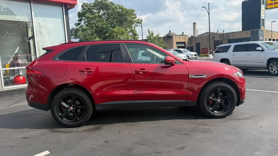 2018 Jaguar F-Pace - Image 2 of 20