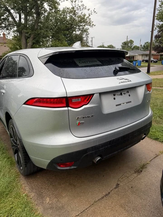 2018 Jaguar F-Pace - Image 4 of 13