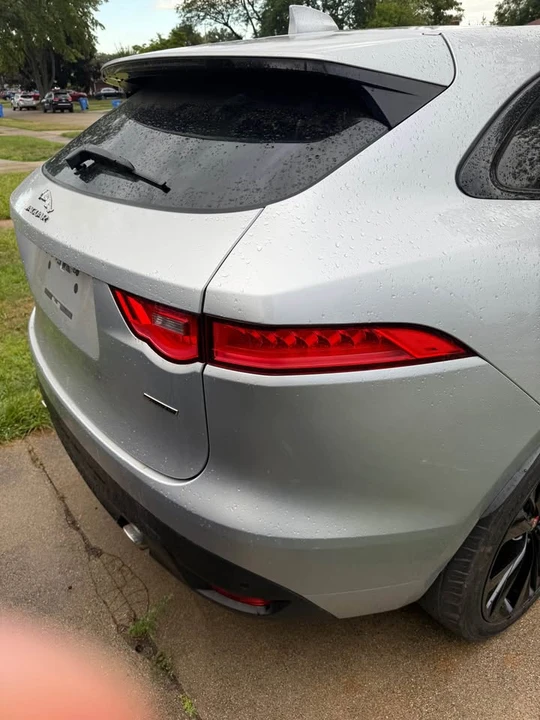 2018 Jaguar F-Pace - Image 5 of 13