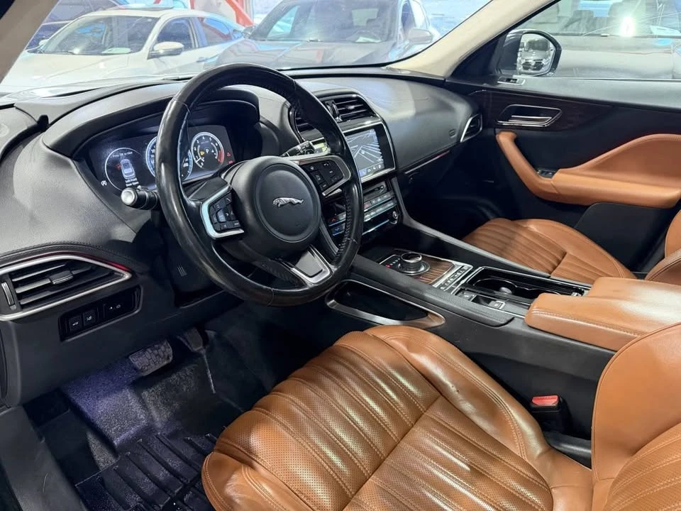 2018 Jaguar F-Pace - Image 10 of 20