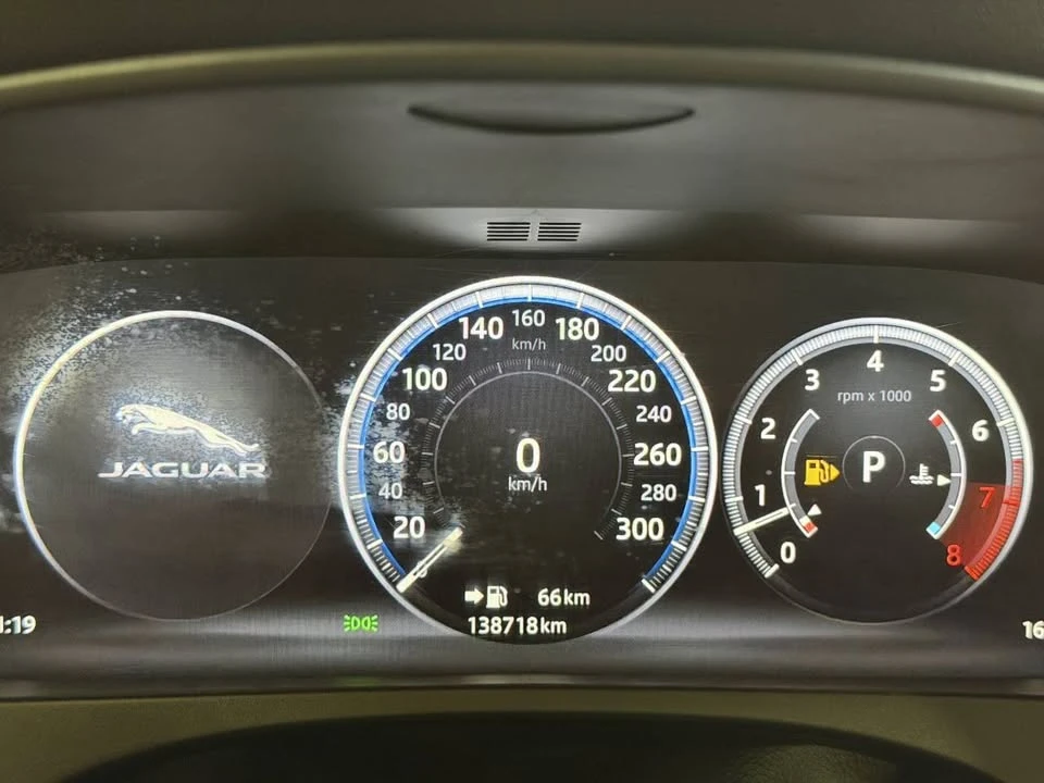 2018 Jaguar F-Pace - Image 19 of 20