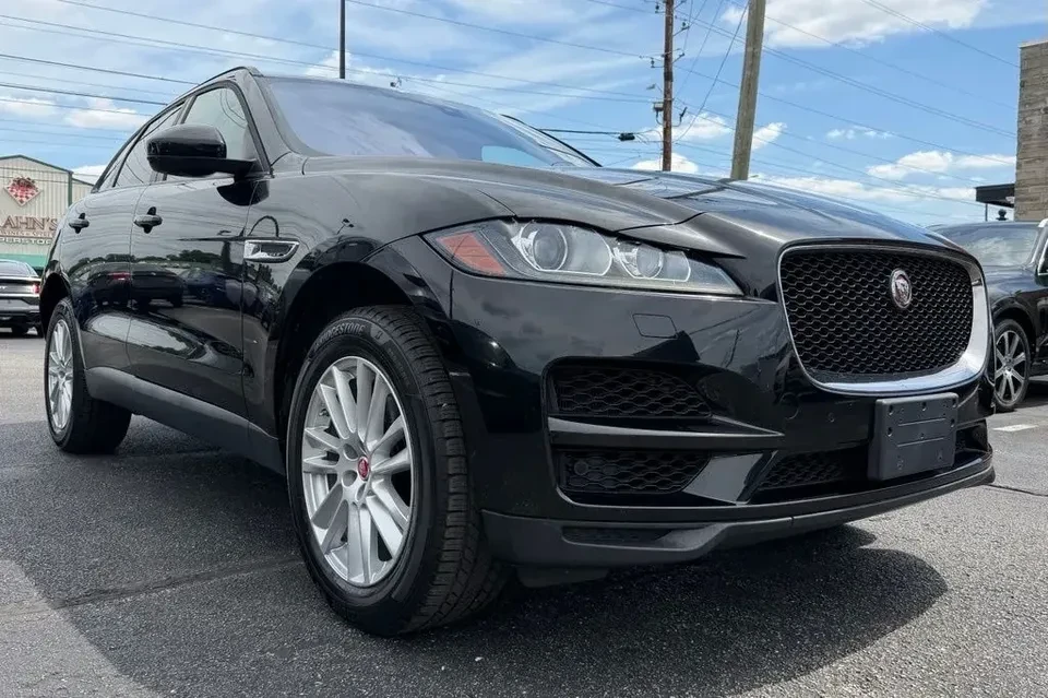 2018 Jaguar F-Pace - Image 11 of 20