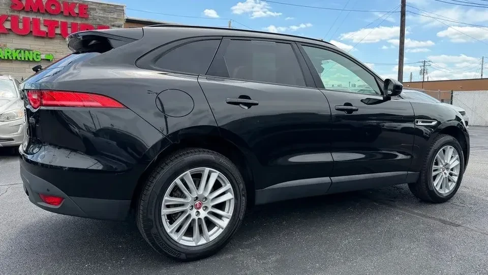 2018 Jaguar F-Pace - Image 8 of 20