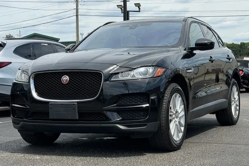2018 Jaguar F-Pace - Image 13 of 20
