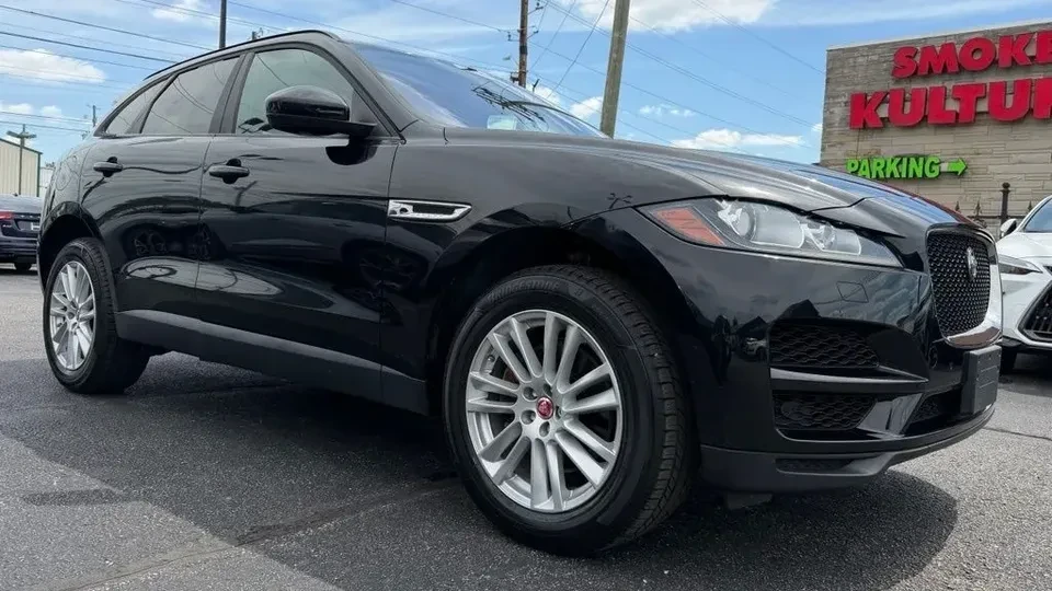 2018 Jaguar F-Pace - Image 10 of 20