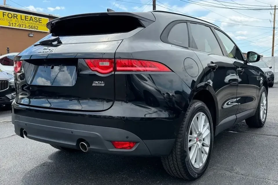 2018 Jaguar F-Pace - Image 7 of 20