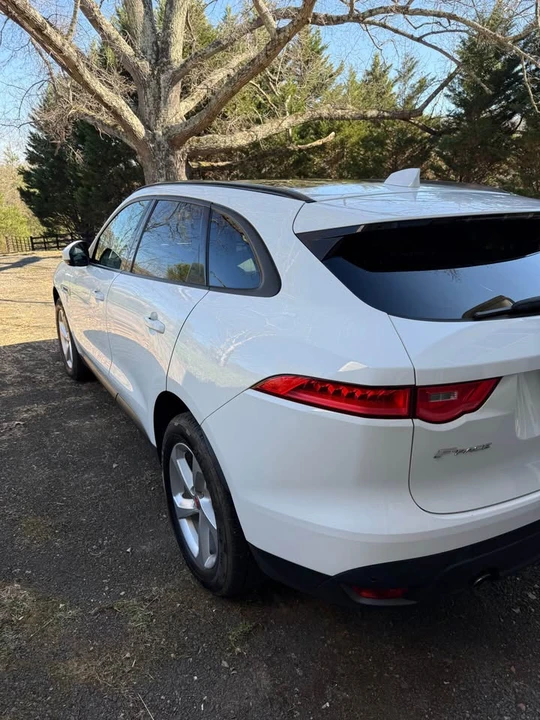 2018 Jaguar F-Pace - Image 3 of 6